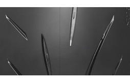 摩托車輪胎胎面上那些看起來像條紋的線是什麼？它們是導電縫隙嗎？圖片